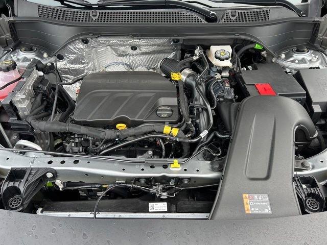 2025 Chevrolet Trax Vehicle Photo in SAINT CLAIRSVILLE, OH 43950-8512