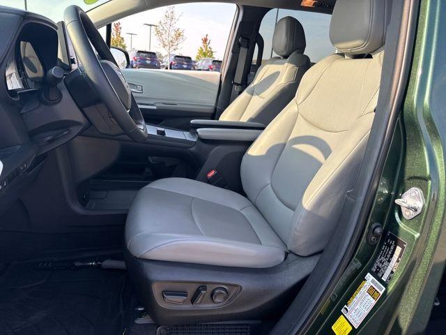 2025 Toyota Sienna Vehicle Photo in Jonesboro, AR 72404