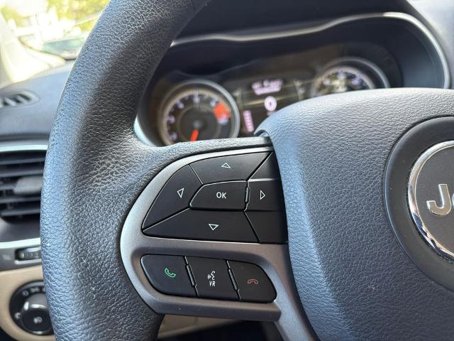 2019 Jeep Cherokee Vehicle Photo in Savannah, GA 31419