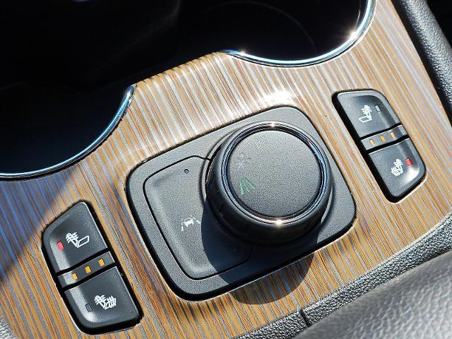 2023 GMC Acadia Vehicle Photo in TREVOSE, PA 19053-4984