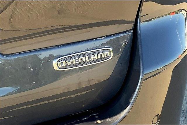 2023 Jeep Grand Cherokee L Vehicle Photo in TOPEKA, KS 66609-0000