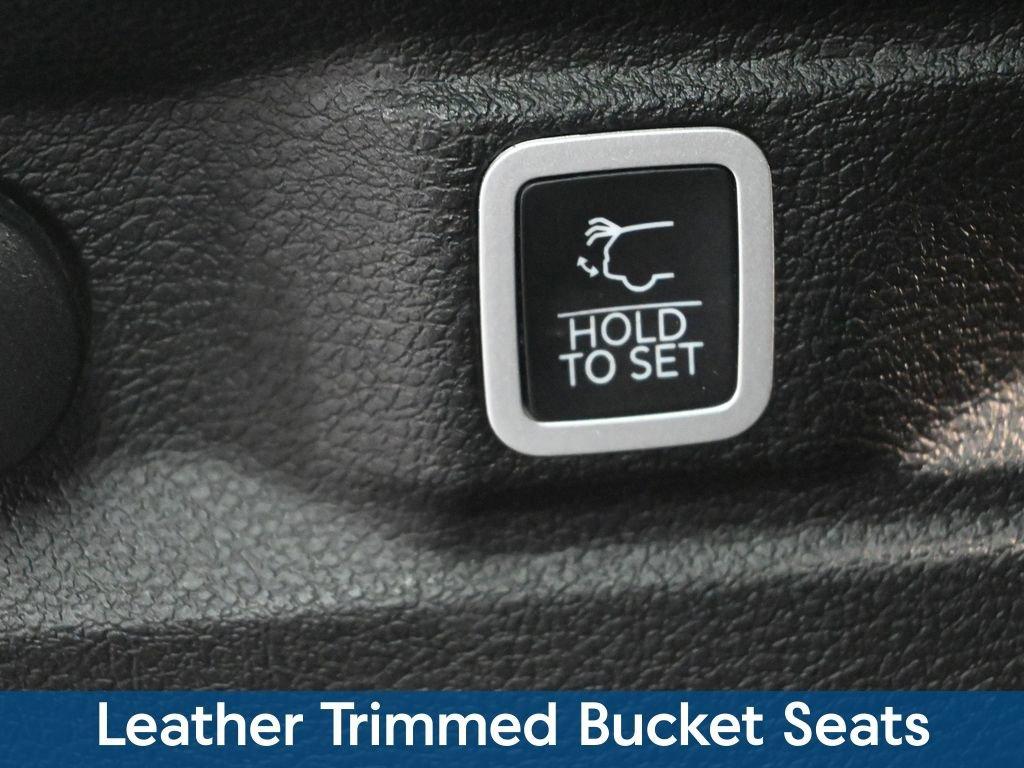 2022 Jeep Grand Cherokee L Vehicle Photo in Cedar Rapids, IA 52402