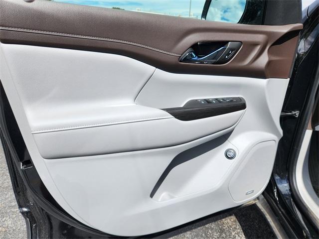 2023 GMC Acadia Vehicle Photo in AURORA, CO 80012-4011