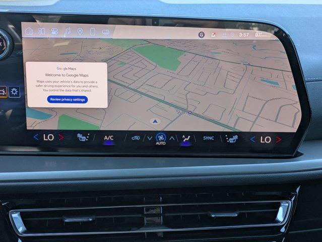 2025 Chevrolet Traverse Vehicle Photo in BRUNSWICK, GA 31525-1881