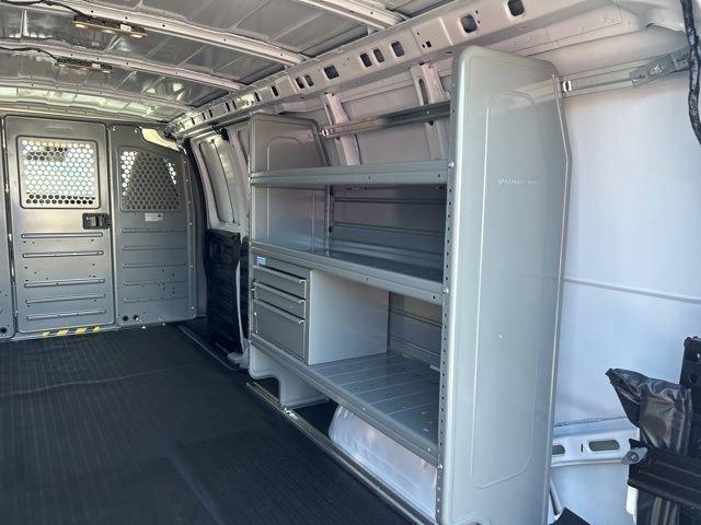 2025 GMC Savana Cargo 3500 Vehicle Photo in SAINT CLAIRSVILLE, OH 43950-8512