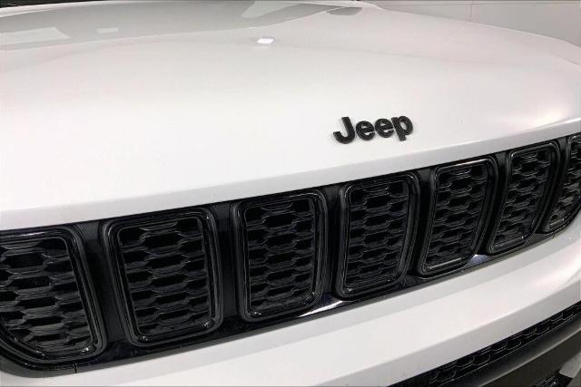 2024 Jeep Grand Cherokee L Vehicle Photo in Kansas City, MO 64114