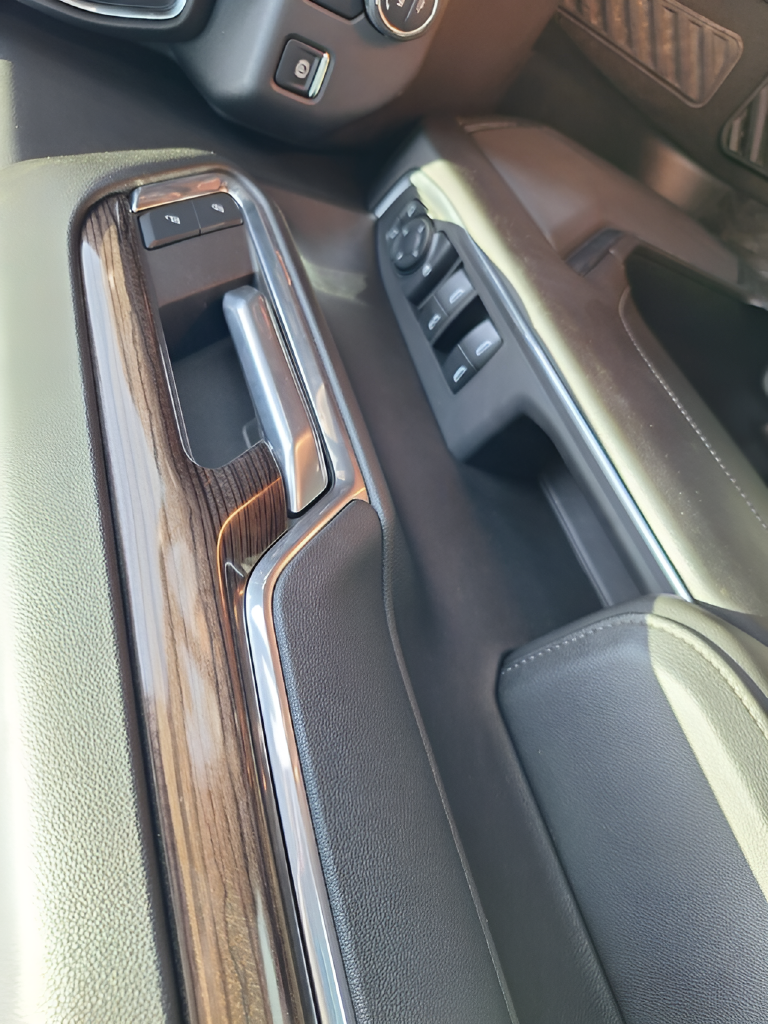 2024 Chevrolet Silverado 1500 photo 14 of 30