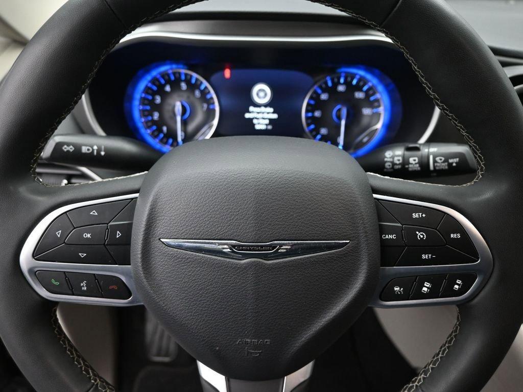 2022 Chrysler Pacifica Vehicle Photo in Cedar Rapids, IA 52402