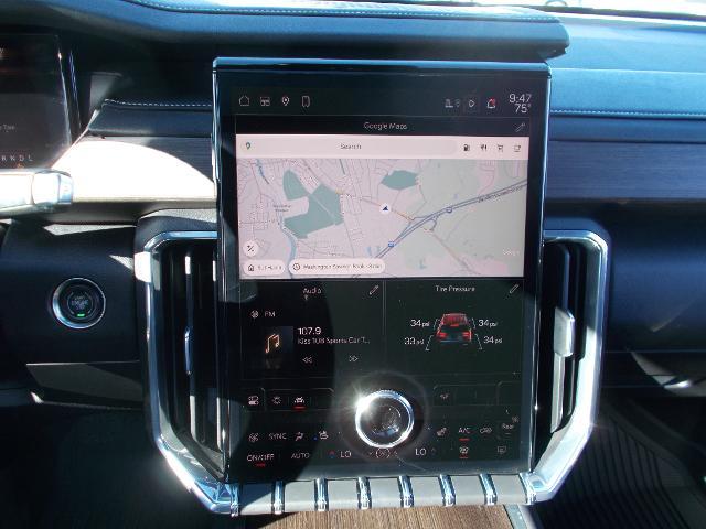 2024 GMC Acadia Vehicle Photo in LOWELL, MA 01852-4336