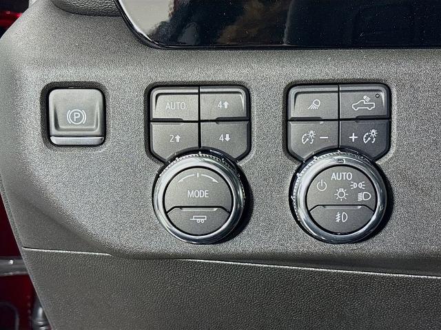 2025 GMC Sierra 3500 HD Vehicle Photo in PUYALLUP, WA 98371-4149