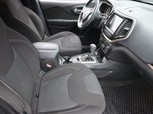 2016 Jeep Cherokee Vehicle Photo in Cedar Rapids, IA 52402