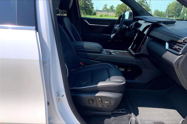 2024 GMC Acadia Vehicle Photo in TOPEKA, KS 66609-0000