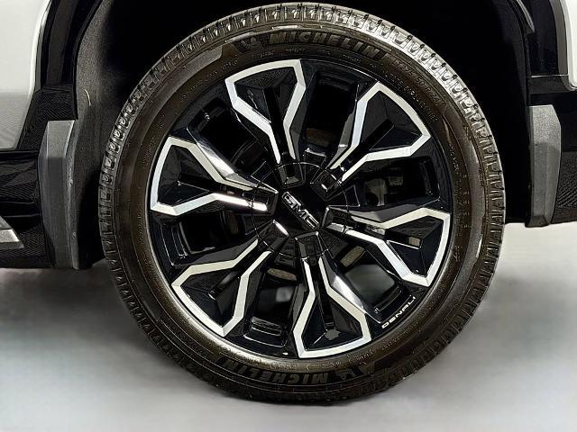 2025 GMC Sierra EV Vehicle Photo in PUYALLUP, WA 98371-4149