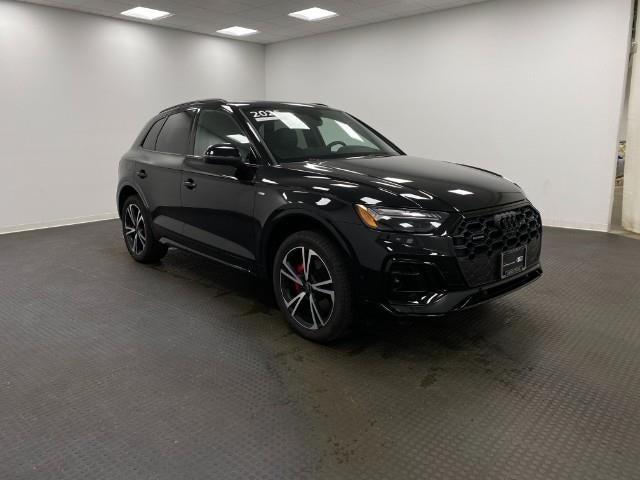 2025 Audi Q5 Vehicle Photo in Neenah, WI 54956