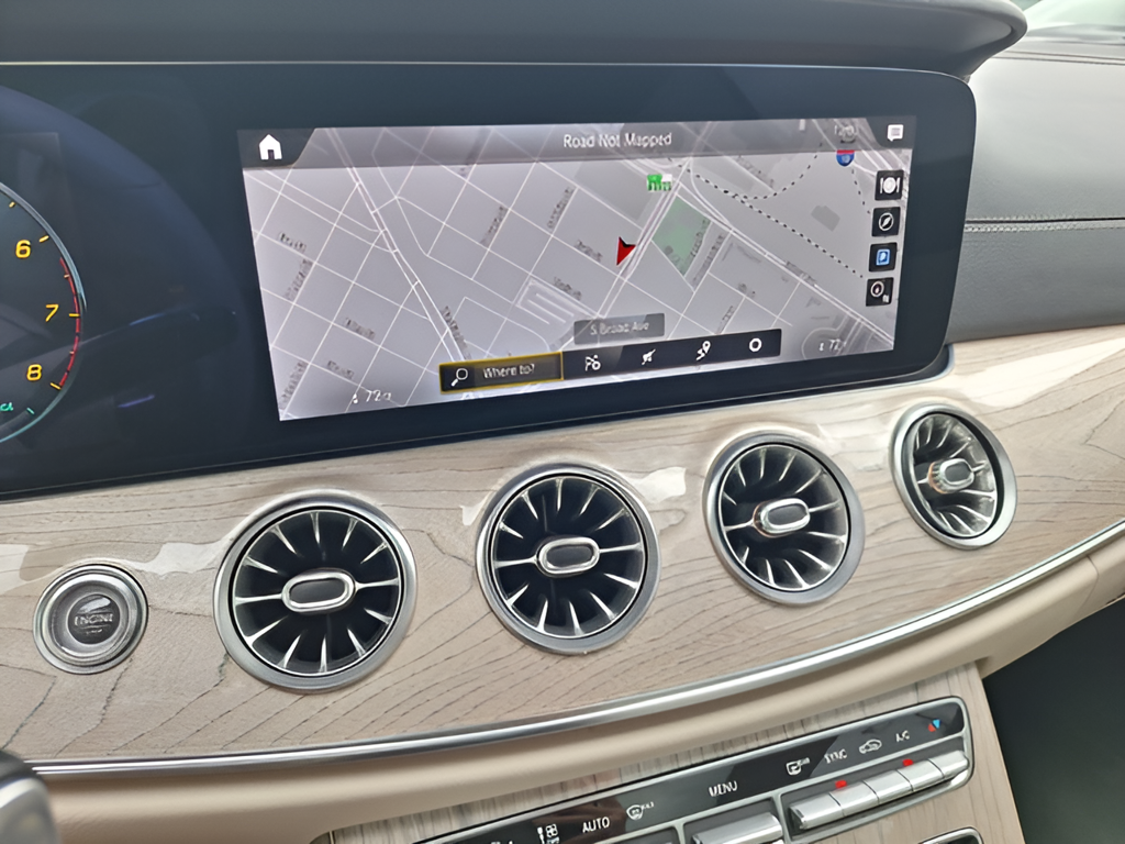 2021 Mercedes-Benz E-Class photo 21 of 32