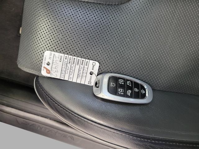 2022 Hyundai Santa Fe Vehicle Photo in NEENAH, WI 54956-2243