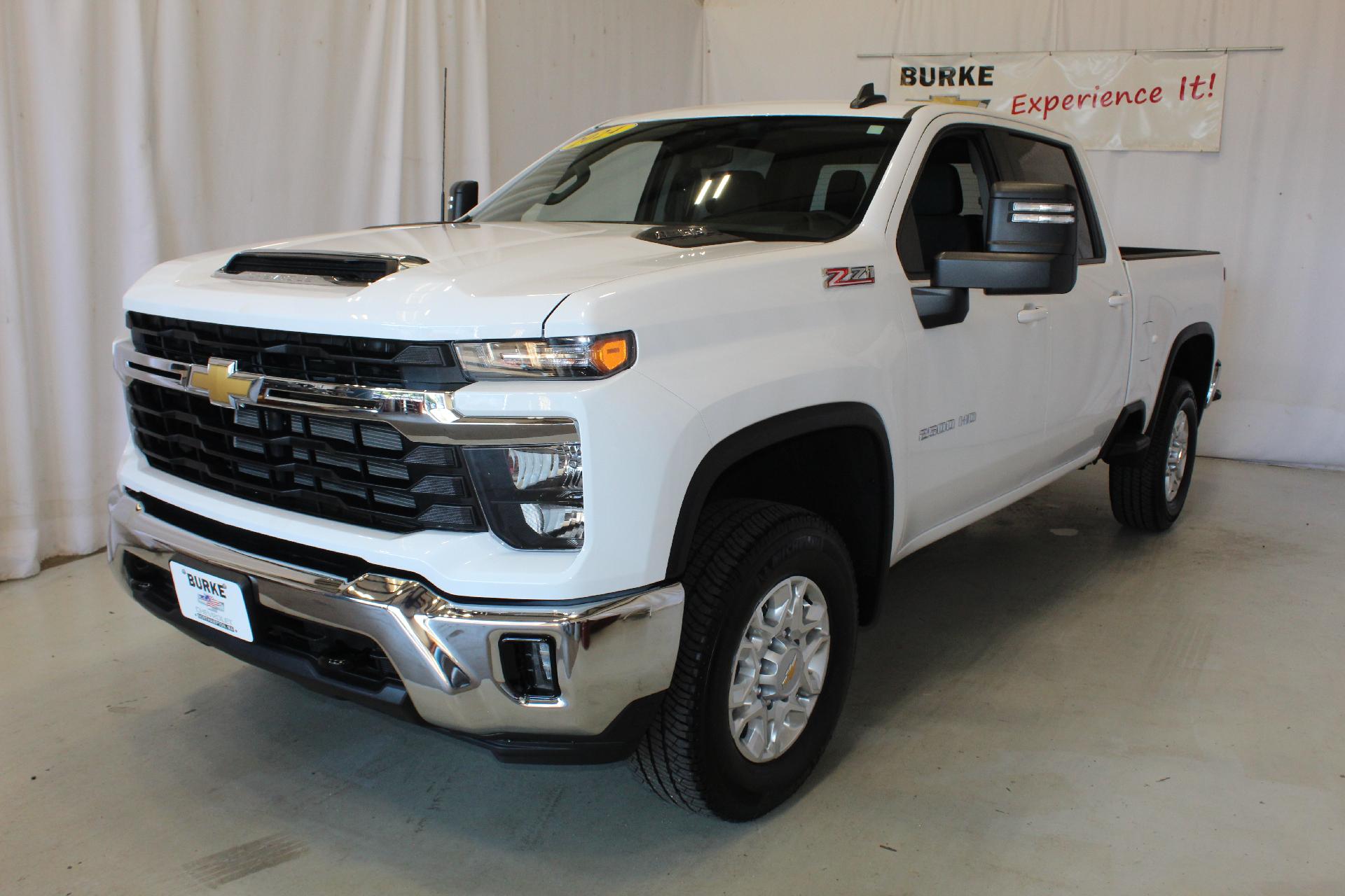 2024 Chevrolet Silverado 2500 HD Vehicle Photo in NORTHAMPTON, MA 01060-1120