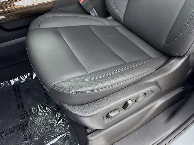 2025 Chevrolet Silverado 1500 Vehicle Photo in PUYALLUP, WA 98371-4149