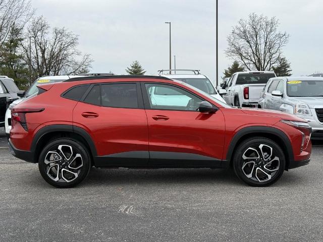 2024 Chevrolet Trax Vehicle Photo in COLUMBIA, MO 65203-3903