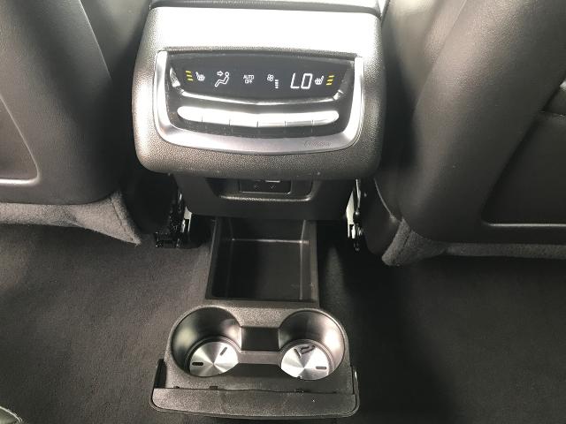 2025 Cadillac XT6 Vehicle Photo in GREEN BAY, WI 54303-3330