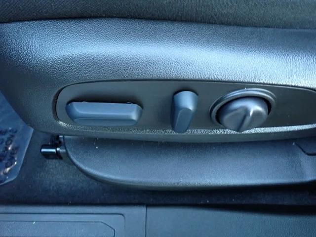 2023 GMC Acadia Vehicle Photo in ZELIENOPLE, PA 16063-2910