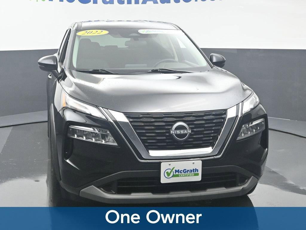 2022 Nissan Rogue Vehicle Photo in Cedar Rapids, IA 52402