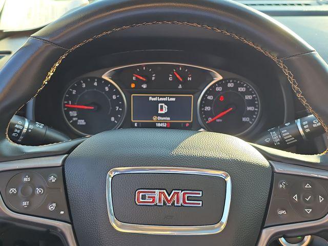 2023 GMC Terrain Vehicle Photo in Pleasant Hills, PA 15236