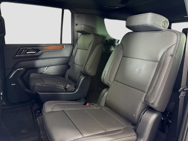 2025 GMC Yukon XL Vehicle Photo in PUYALLUP, WA 98371-4149