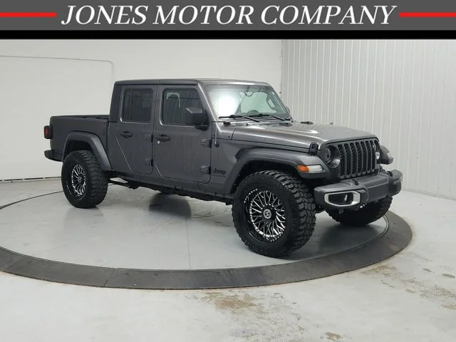 2023 Jeep Gladiator Vehicle Photo in Savannah, TN 38372