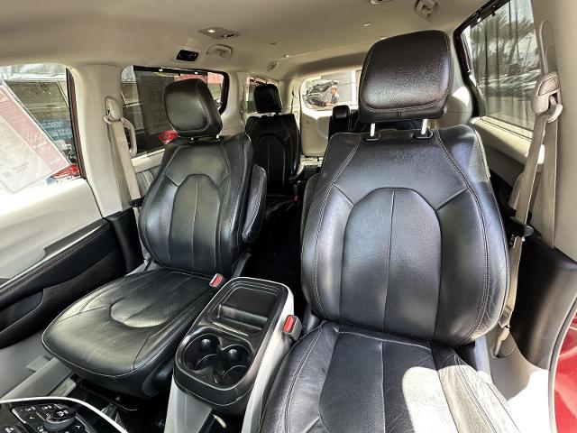 2019 Chrysler Pacifica Vehicle Photo in Tucson, AZ 85712
