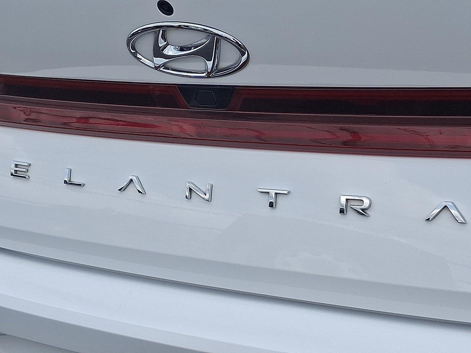 2023 Hyundai ELANTRA Hybrid Vehicle Photo in Harrisburg, PA 17111