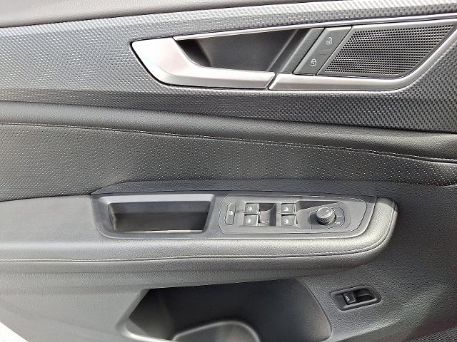 2024 Volkswagen Atlas Cross Sport Vehicle Photo in HARRISBURG, PA 17111-1033