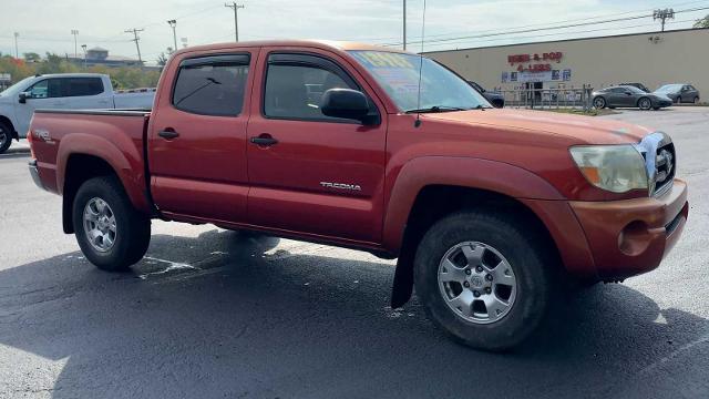 2008 Toyota Tacoma Vehicle Photo in MOON TOWNSHIP, PA 15108-2571