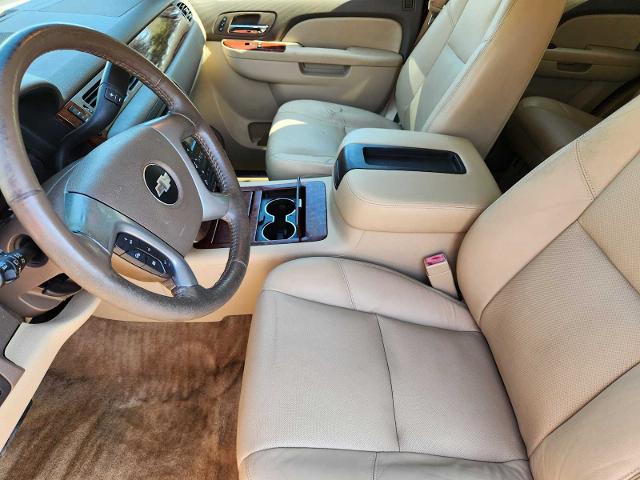 2012 Chevrolet Tahoe Vehicle Photo in DENTON, TX 76210-9321