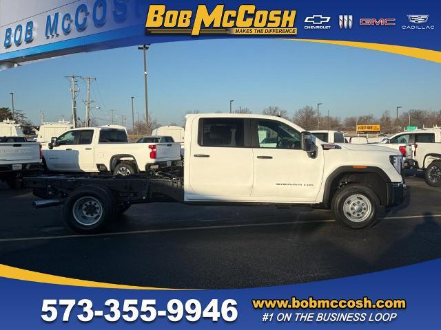 Select 2026 GMC Sierra 3500 HD Chassis Cab