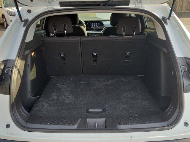 2024 Chevrolet Trax Vehicle Photo in BRIDGMAN, MI 49106-9548