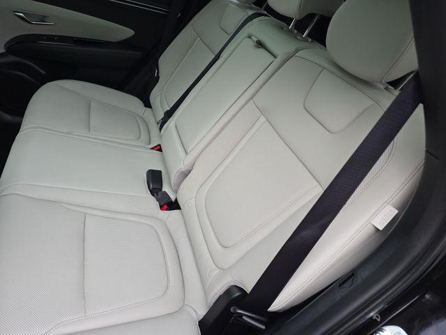 2024 Hyundai TUCSON Hybrid Vehicle Photo in Pleasant Hills, PA 15236