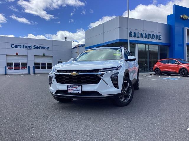 2025 Chevrolet Trax Vehicle Photo in GARDNER, MA 01440-3110