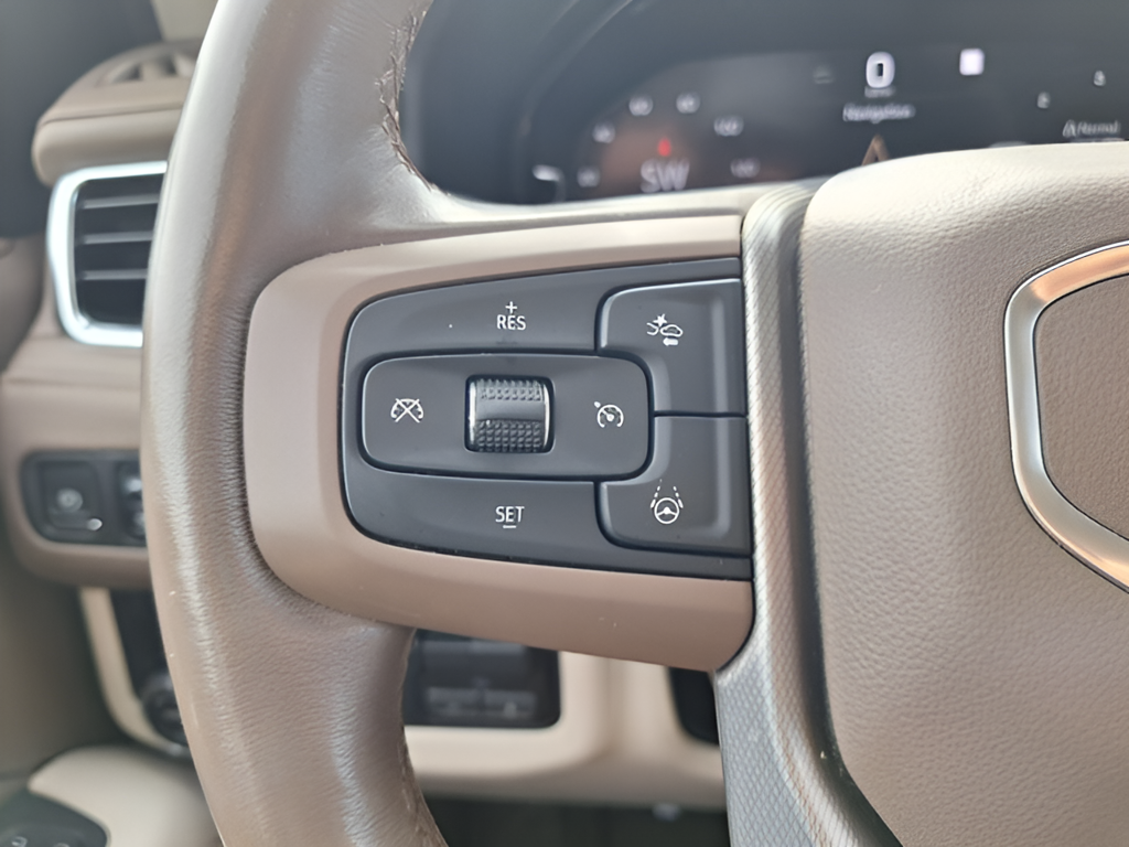 2023 GMC Yukon photo 19 of 36