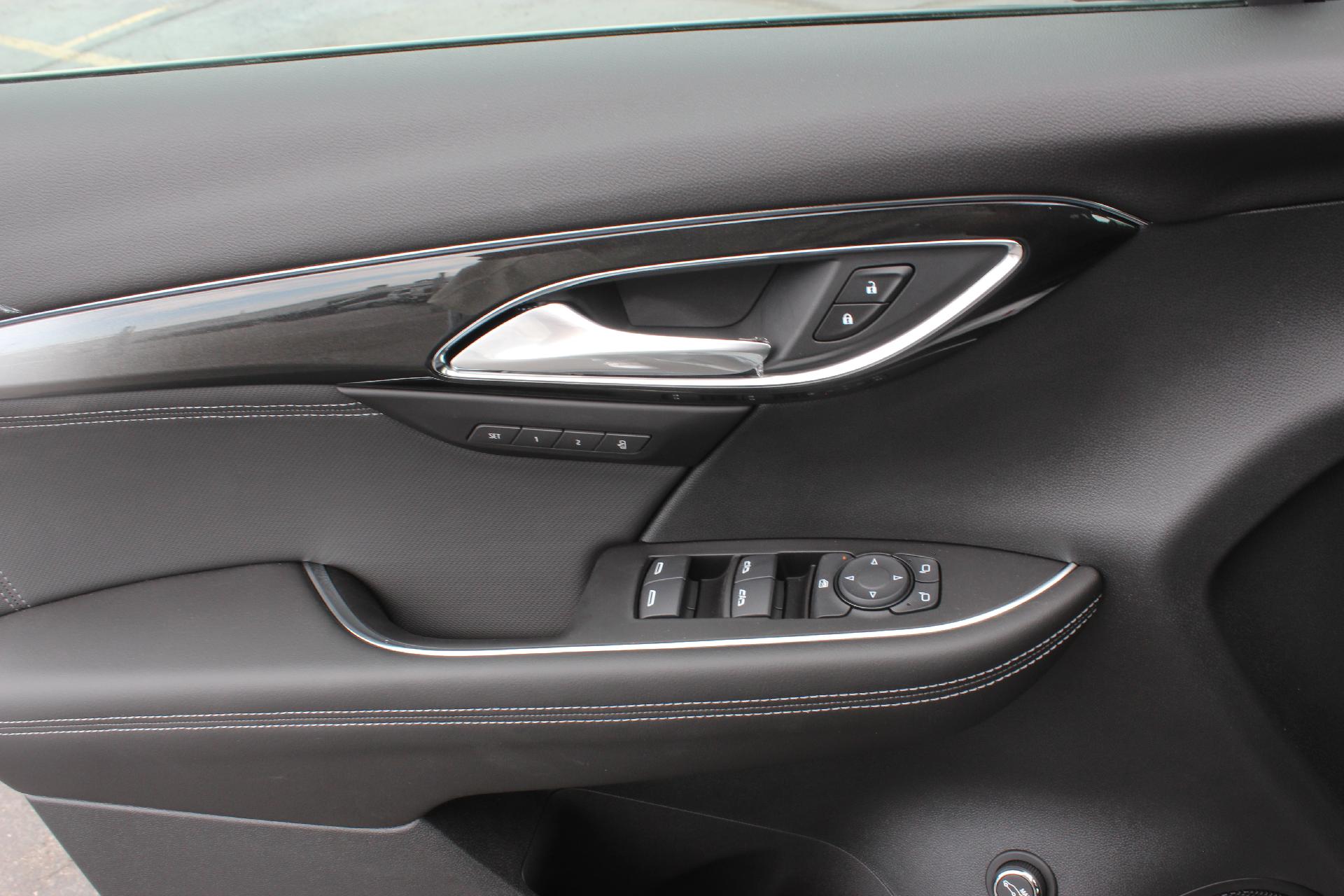 2025 Buick Envision Vehicle Photo in AURORA, CO 80012-4011