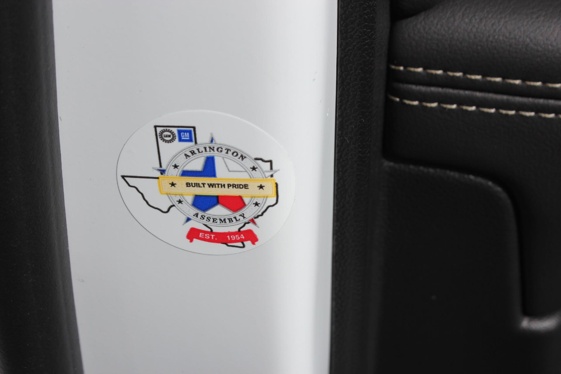 2025 GMC Yukon Vehicle Photo in AURORA, CO 80012-4011