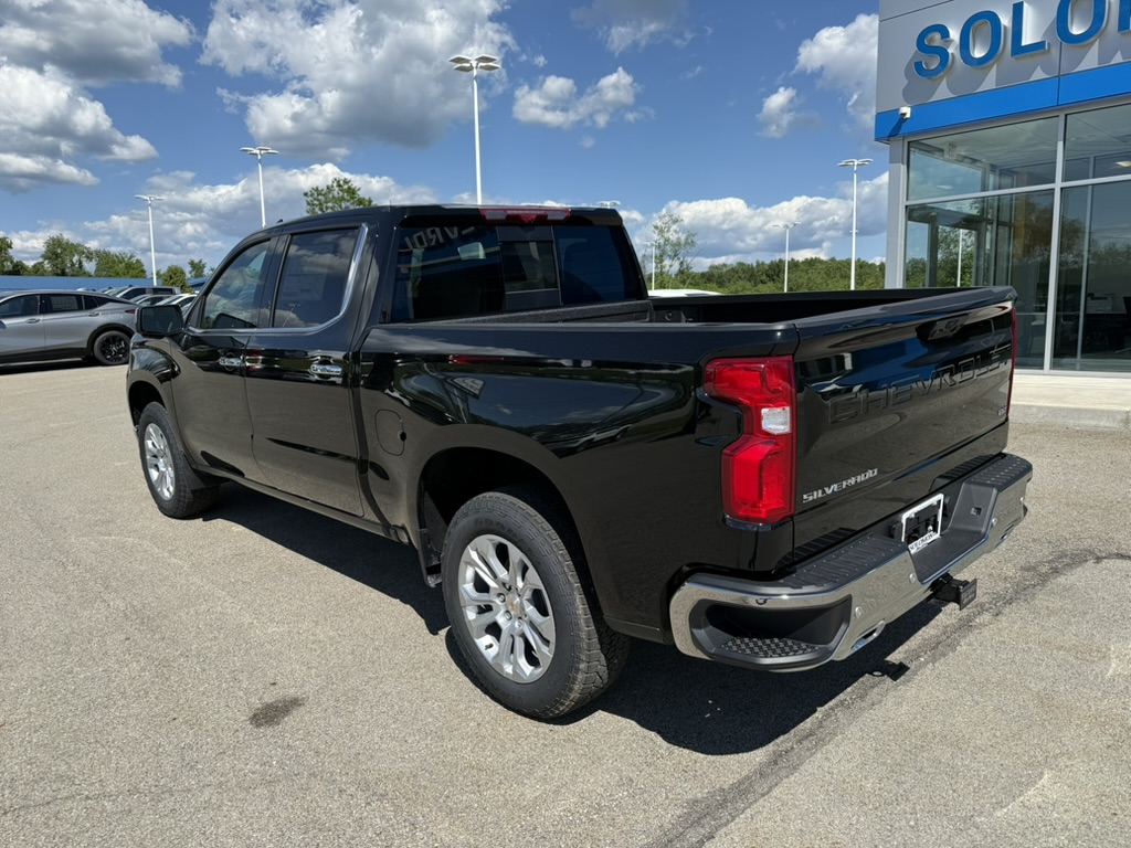 2026 Chevrolet Silverado 1500 photo 3 of 22