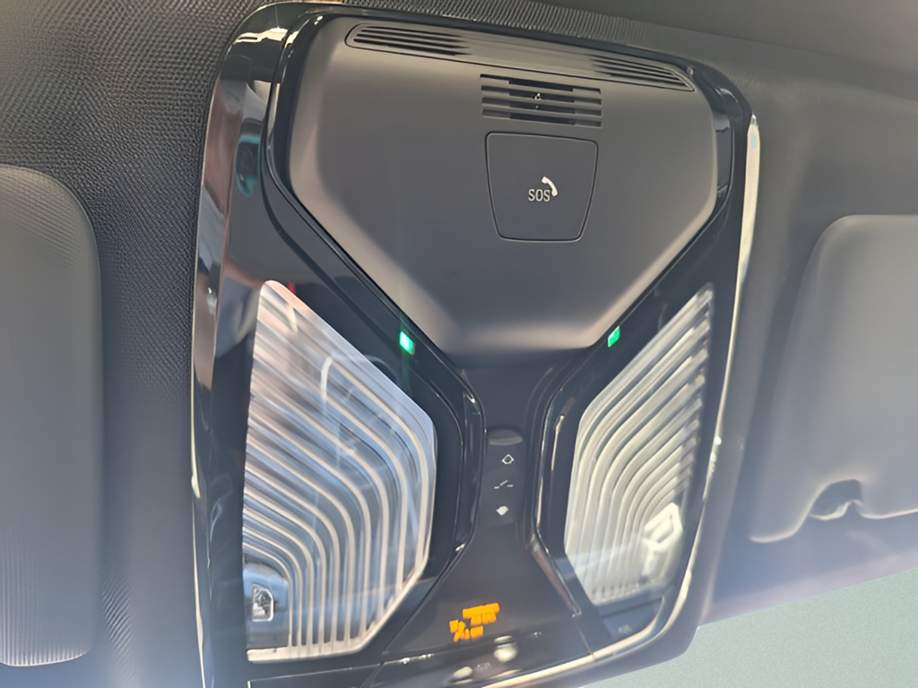 2026 BMW 3 Series photo 17 of 29
