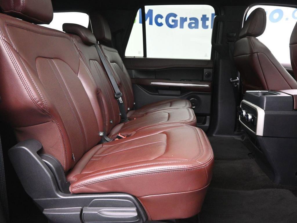2022 Ford Expedition Max Vehicle Photo in Cedar Rapids, IA 52402