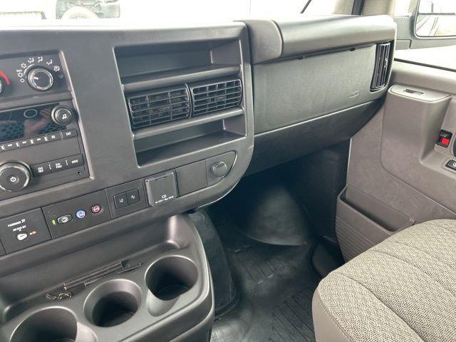 2025 GMC Savana Cargo 3500 Vehicle Photo in SAINT CLAIRSVILLE, OH 43950-8512