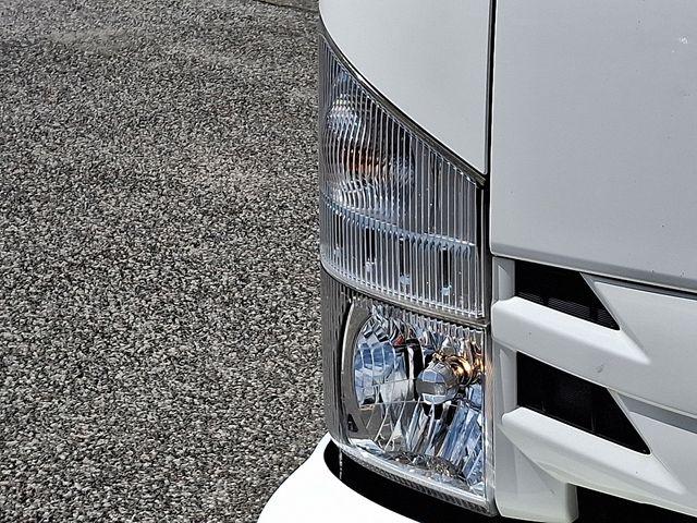2022 Chevrolet Low Cab Forward 4500 Vehicle Photo in DANBURY, CT 06810-5034