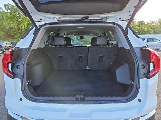 2022 GMC Terrain Vehicle Photo in TREVOSE, PA 19053-4984