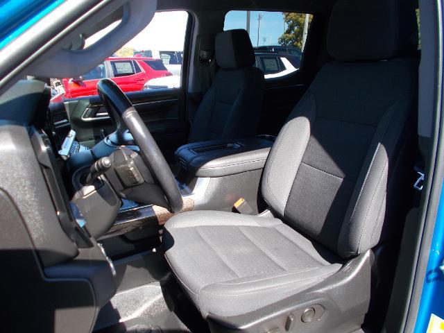 2022 GMC Sierra 1500 Vehicle Photo in LOWELL, MA 01852-4336