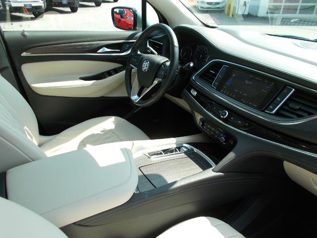 2022 Buick Enclave Vehicle Photo in LOWELL, MA 01852-4336