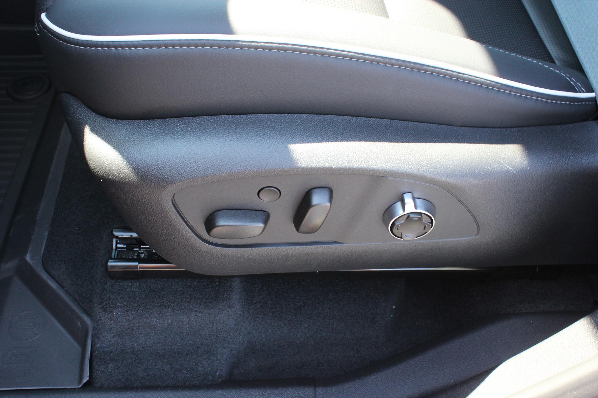 2026 Buick Enclave Vehicle Photo in AURORA, CO 80012-4011